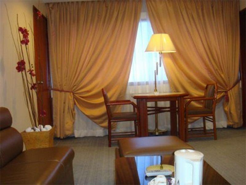 The Emperor Hotel Malacca エクステリア 写真