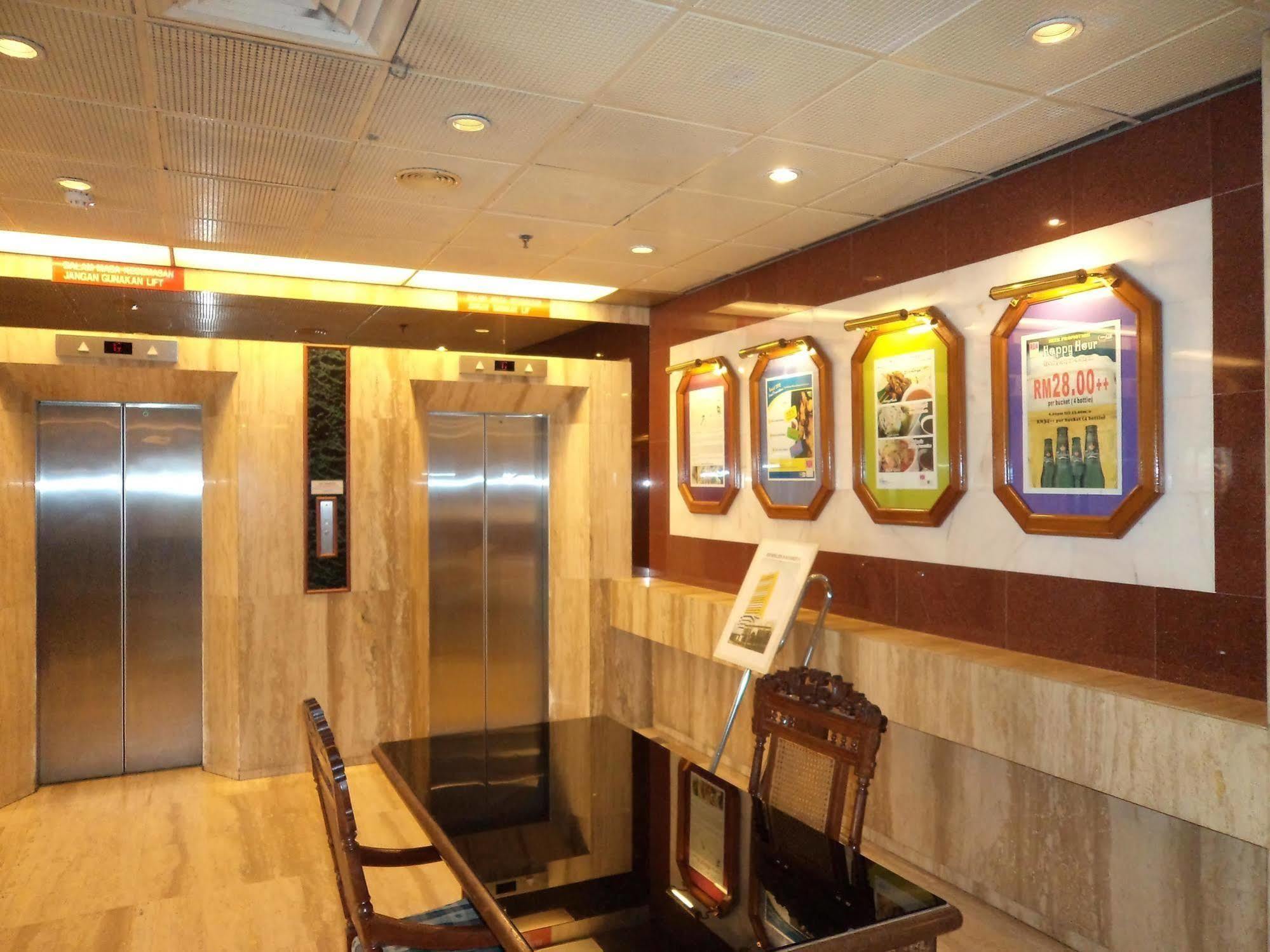 The Emperor Hotel Malacca エクステリア 写真