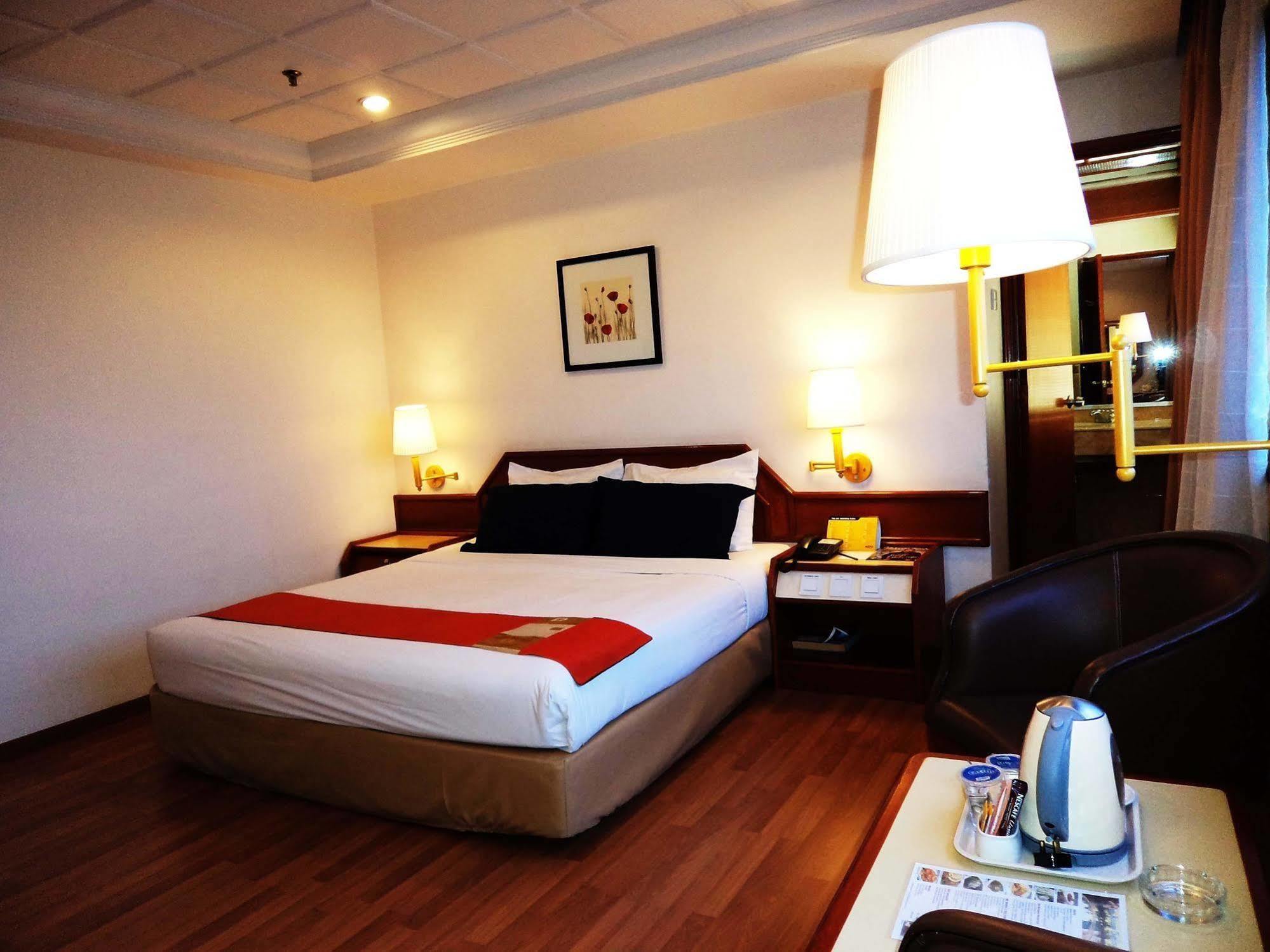 The Emperor Hotel Malacca エクステリア 写真